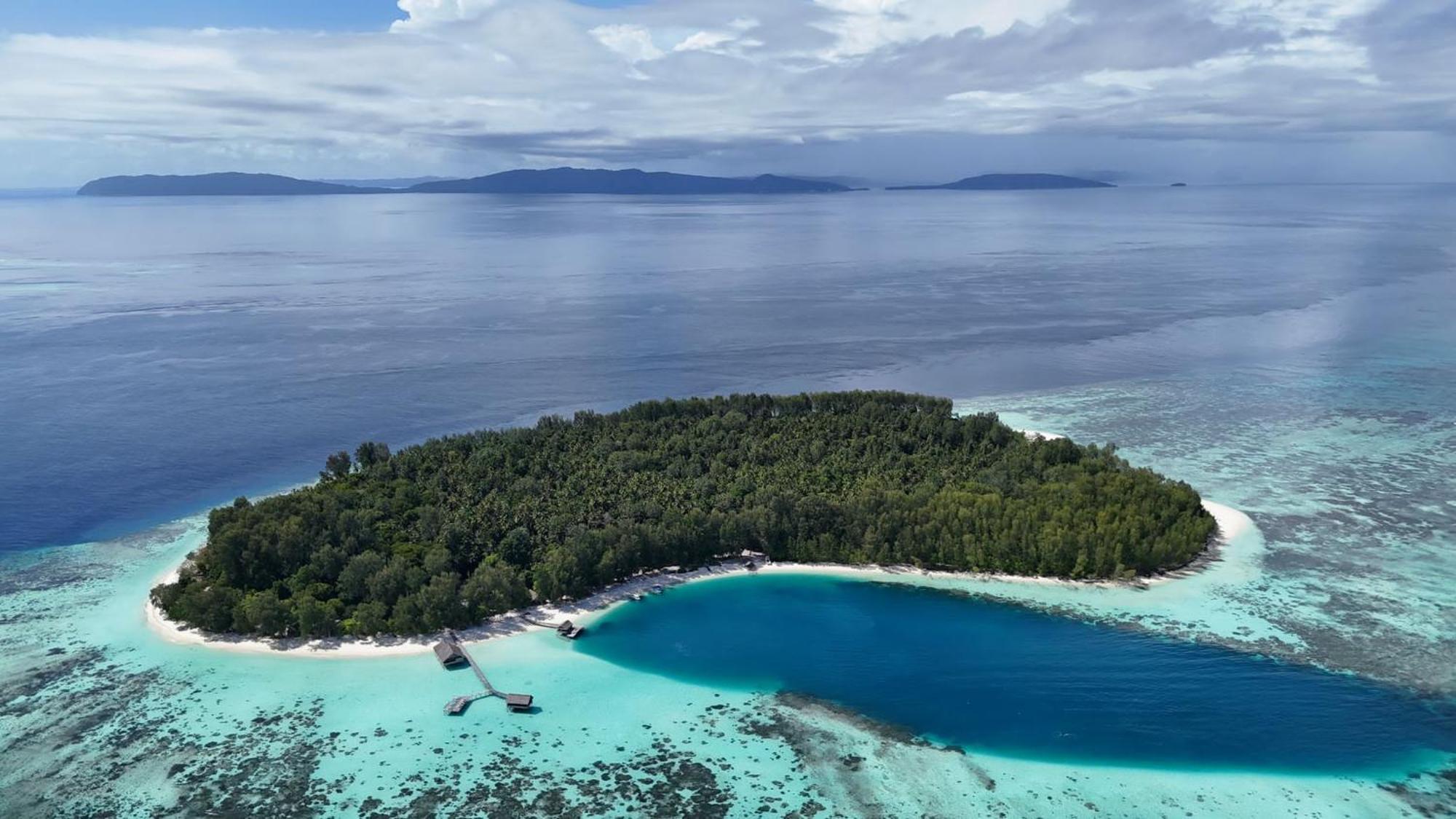 Wai Resort - Raja Ampat Pulau Birie Exterior photo