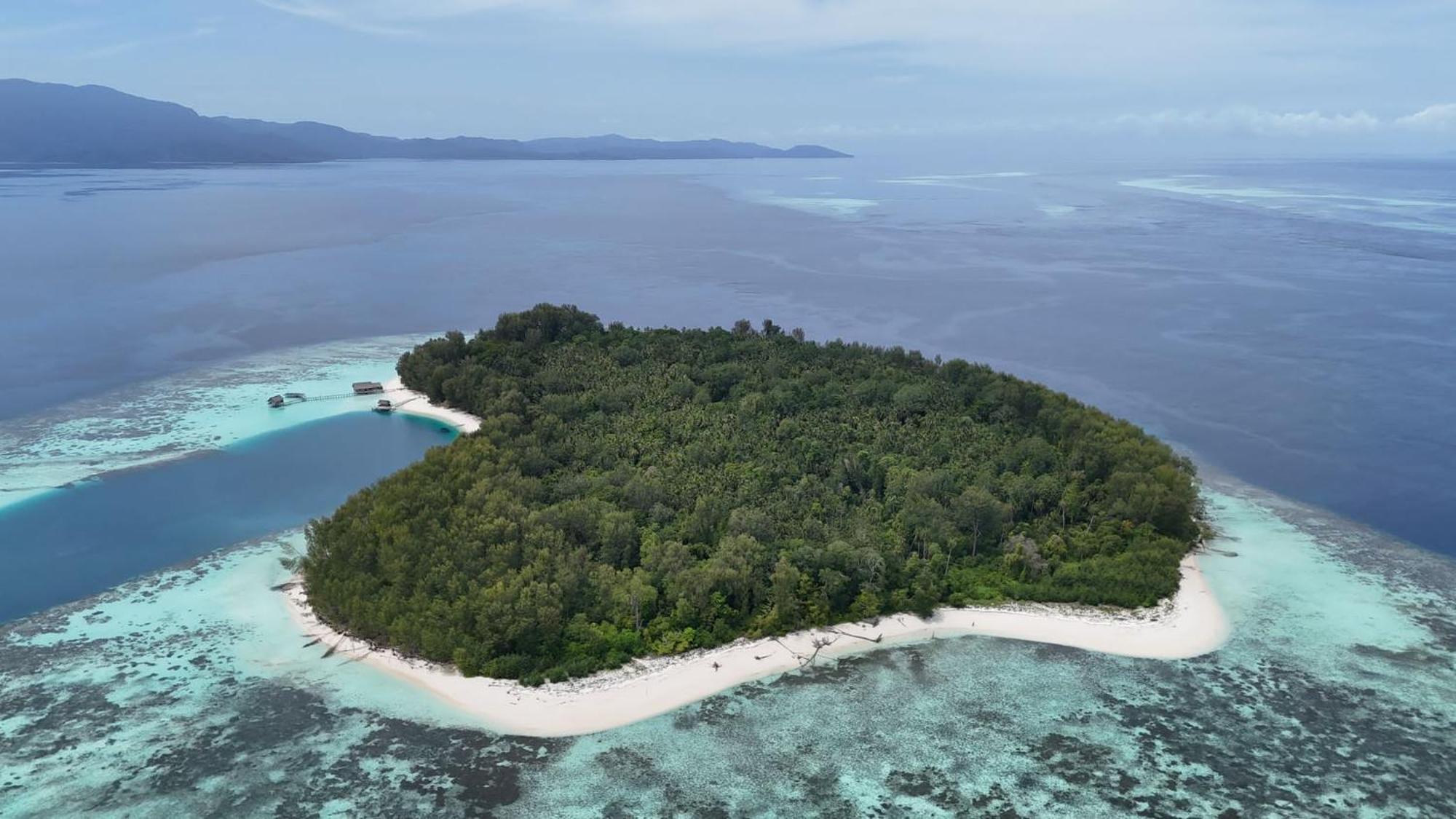 Wai Resort - Raja Ampat Pulau Birie Exterior photo