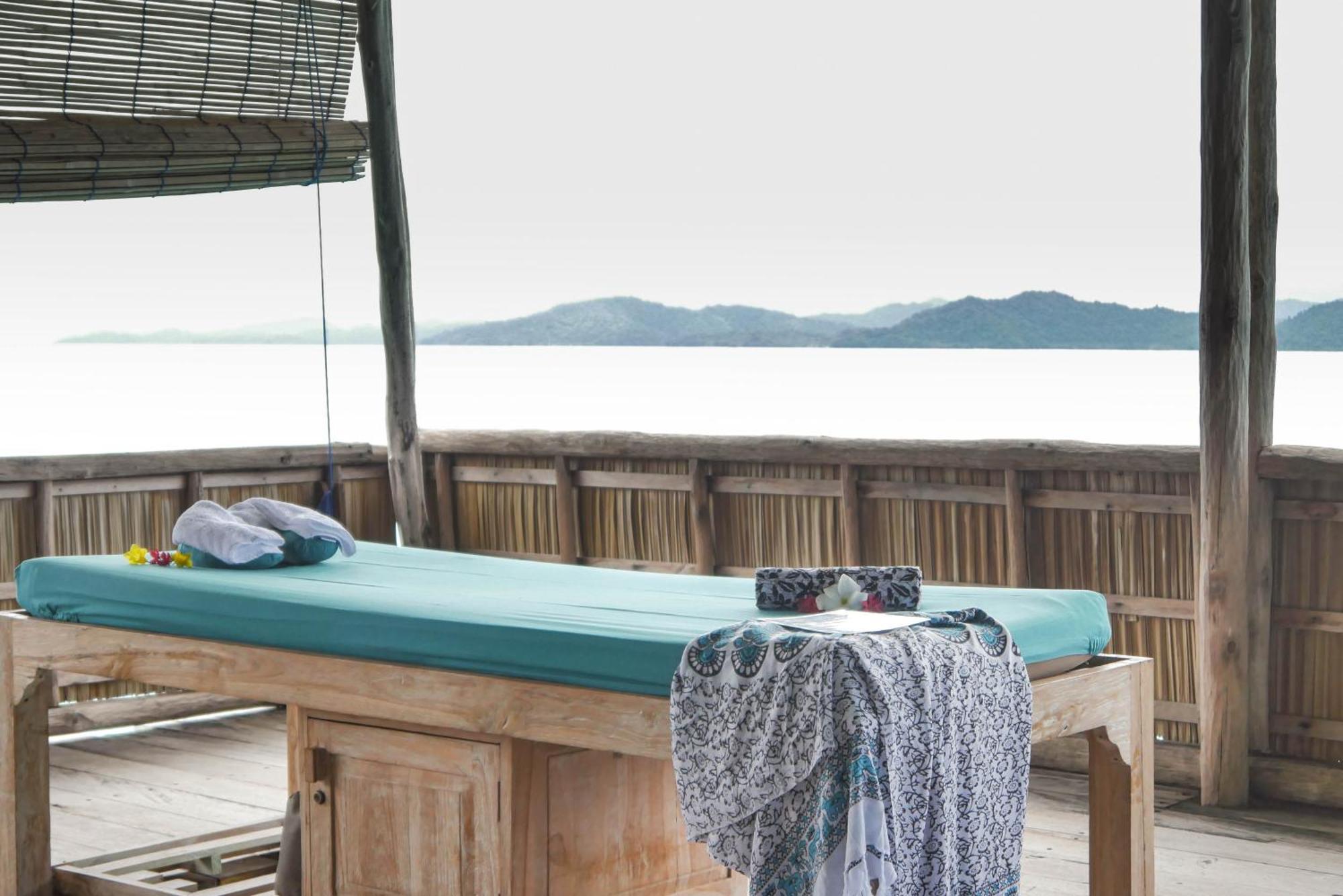 Wai Resort - Raja Ampat Pulau Birie Exterior photo