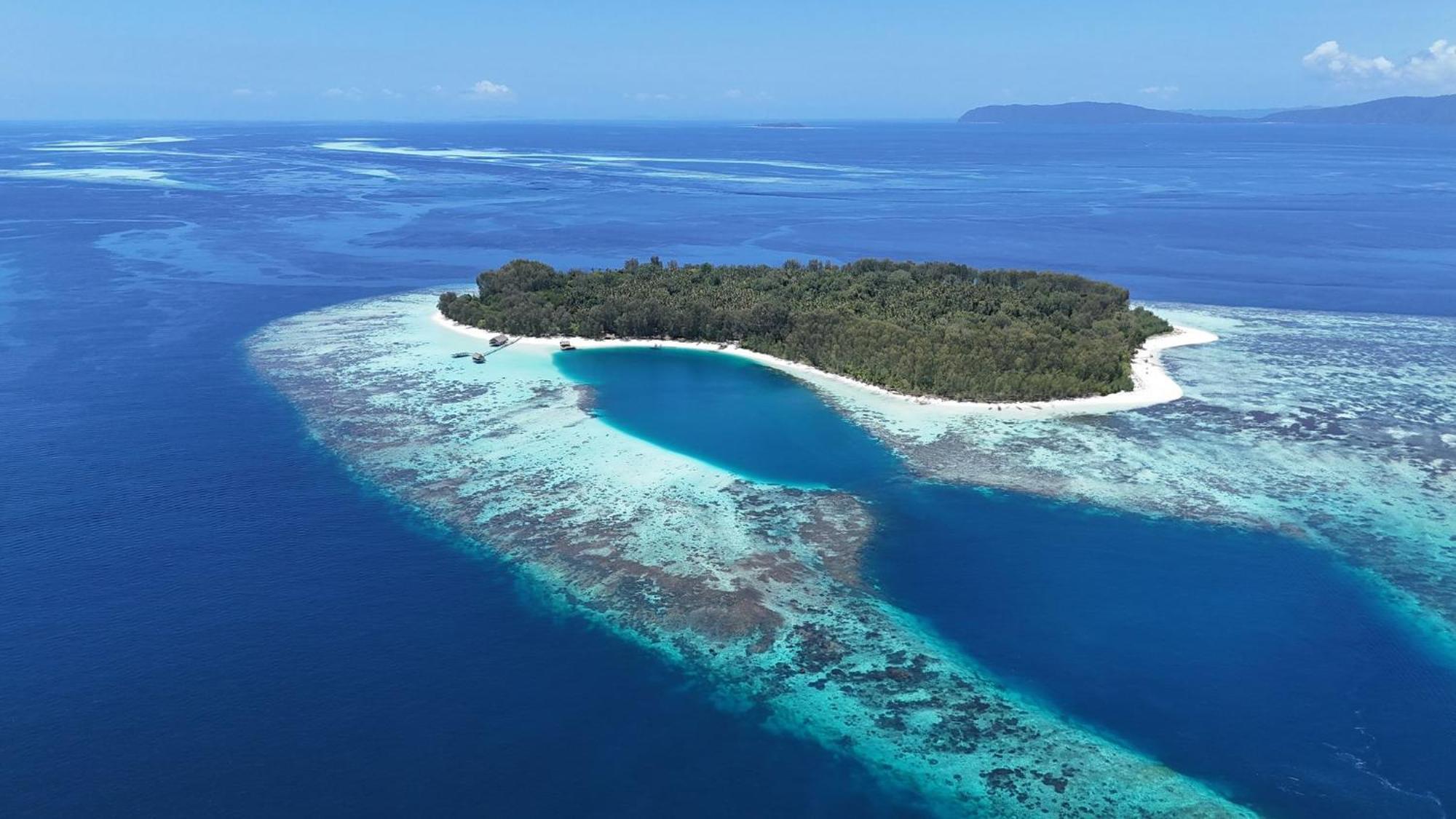 Wai Resort - Raja Ampat Pulau Birie Exterior photo